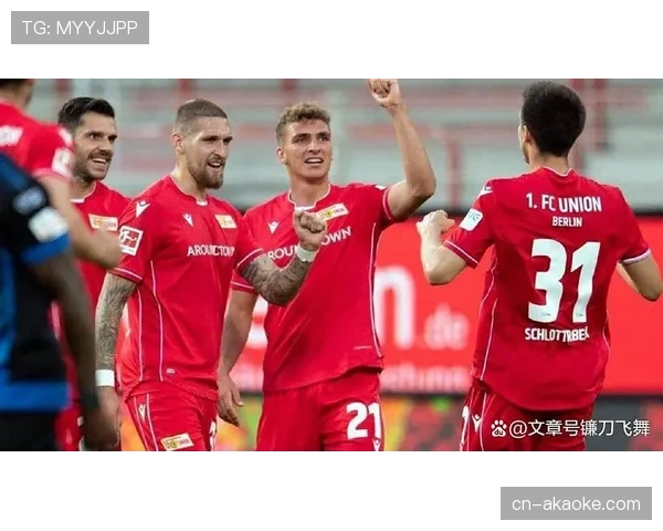 门兴格拉德巴赫2-2柏林联，客队两次利用定位球二次进攻取得进球