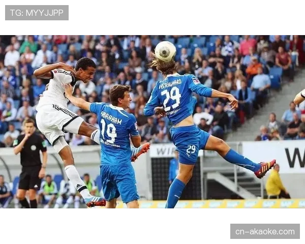 即时:德甲欧战资格争夺战,弗赖堡与霍芬海姆1-1战平 即时:德甲欧战资格争夺战,弗赖堡与霍芬海姆1-1战平